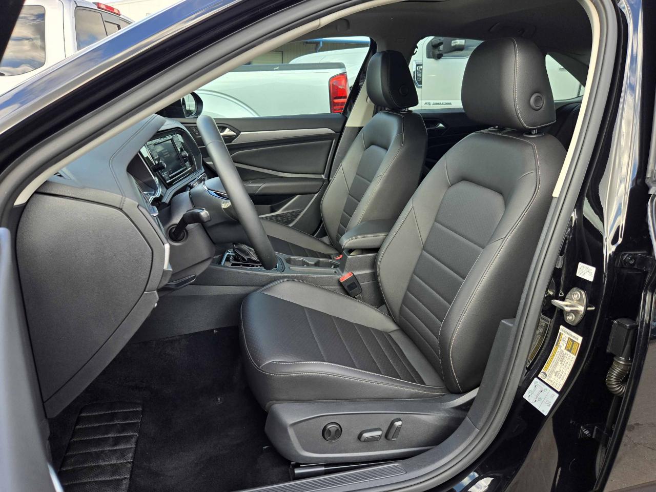 Volkswagen Jetta  2021