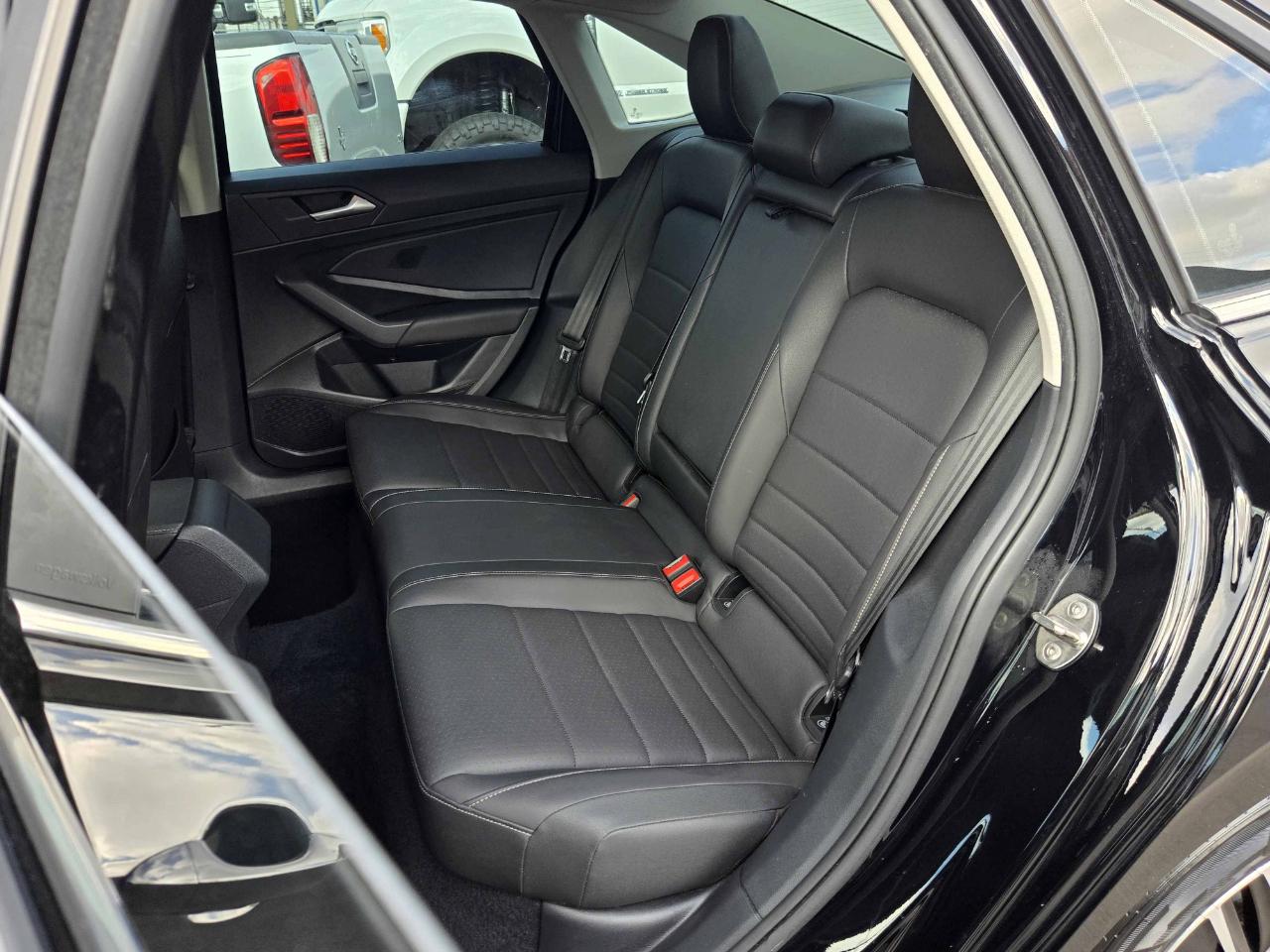 Volkswagen Jetta  2021