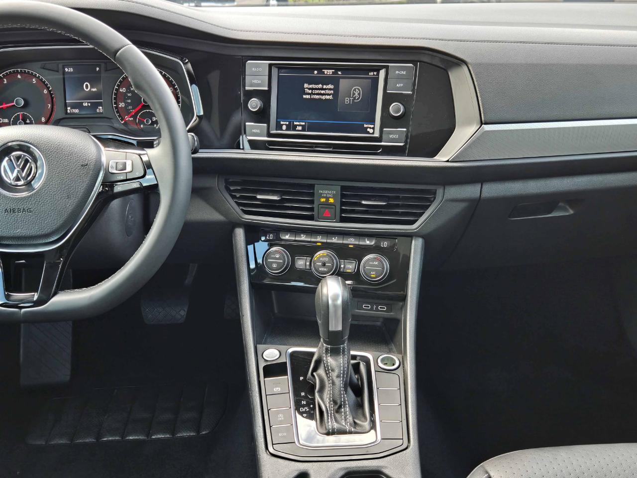 Volkswagen Jetta  2021