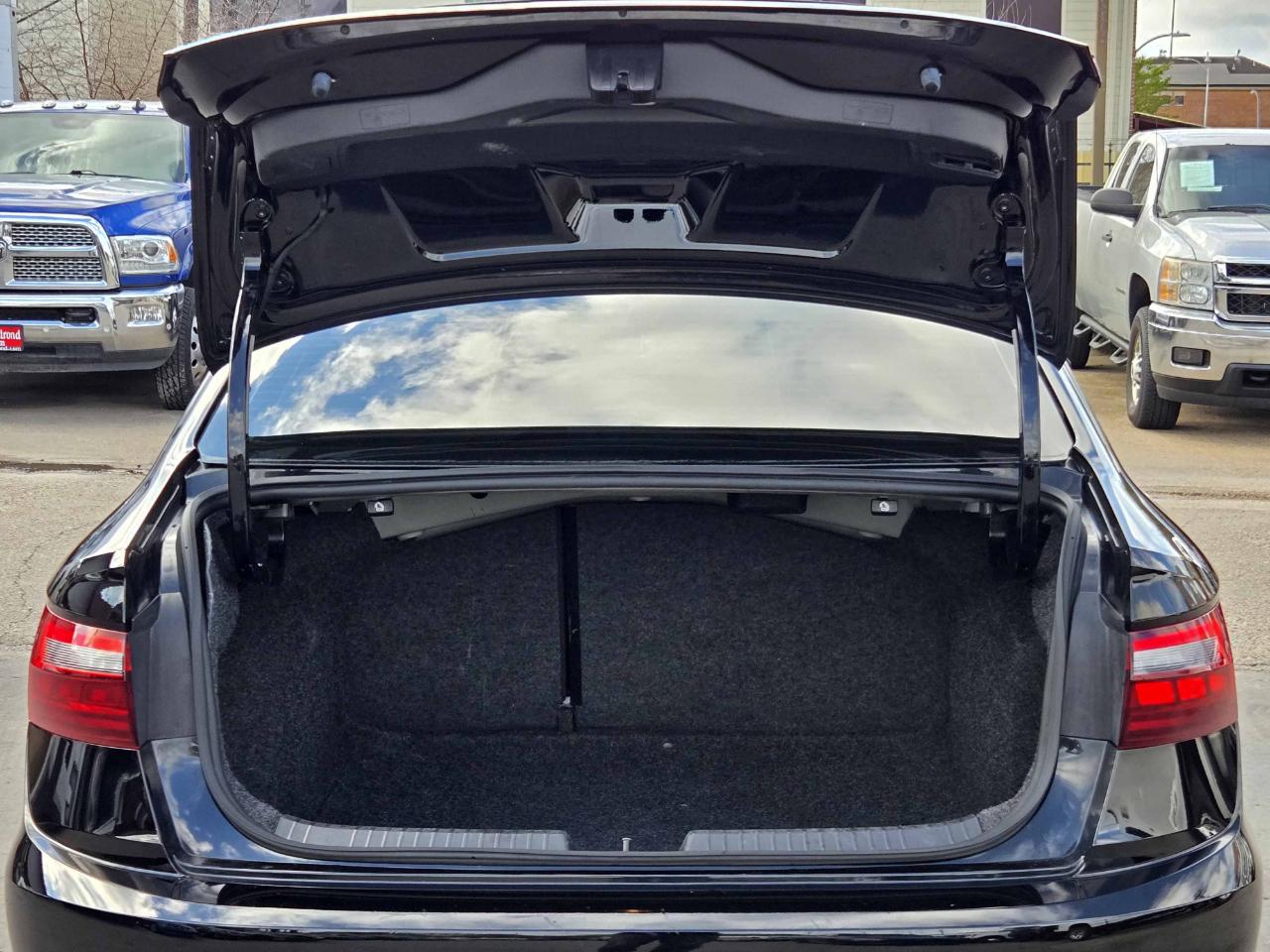 Volkswagen Jetta  2021