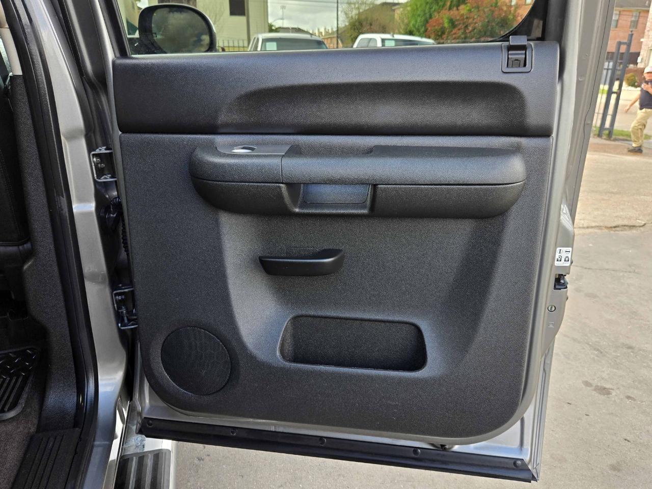 GMC Sierra 1500 SLE Crew Cab 2WD 2013