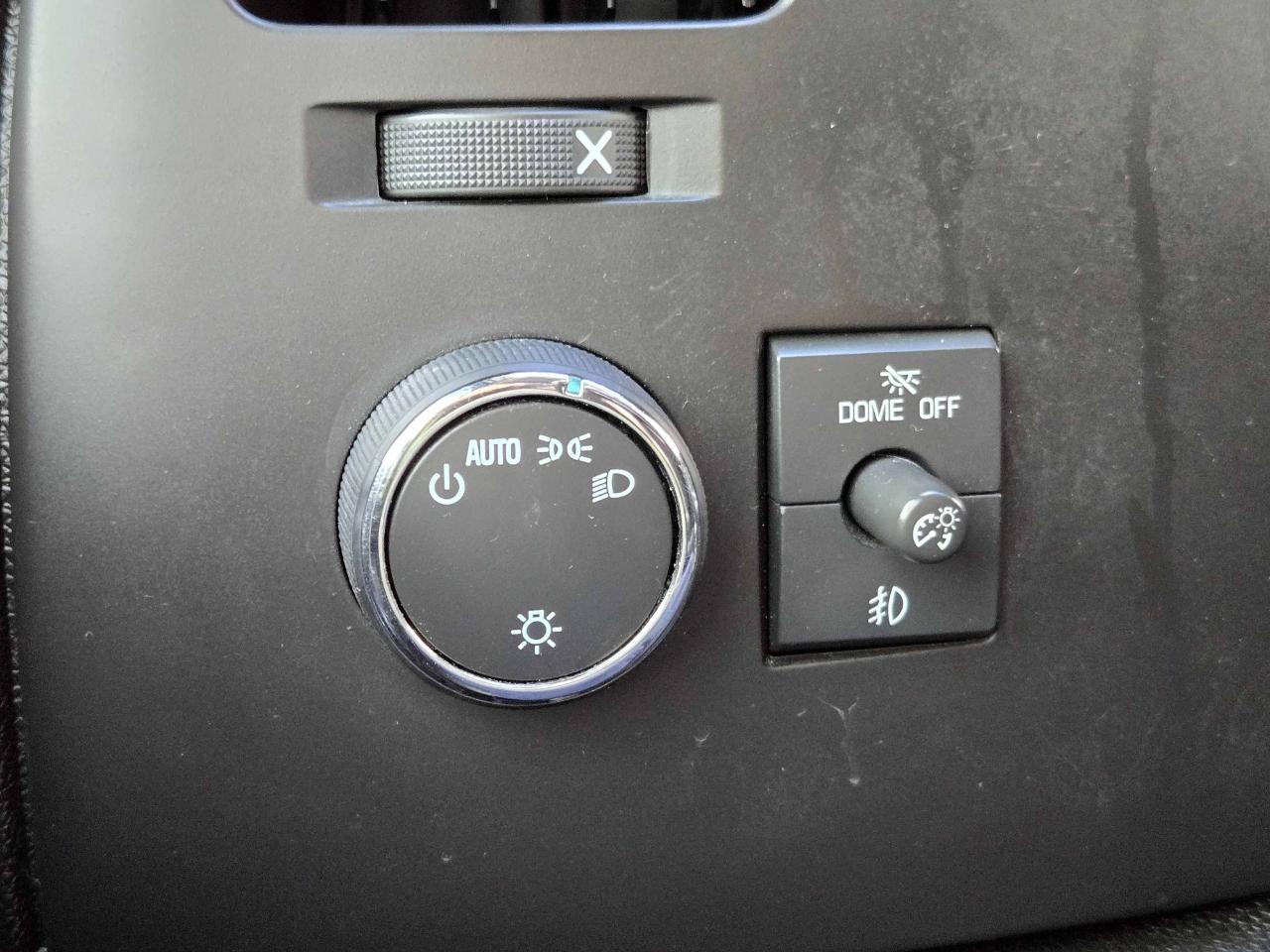 GMC Sierra 1500 SLE Crew Cab 2WD 2013