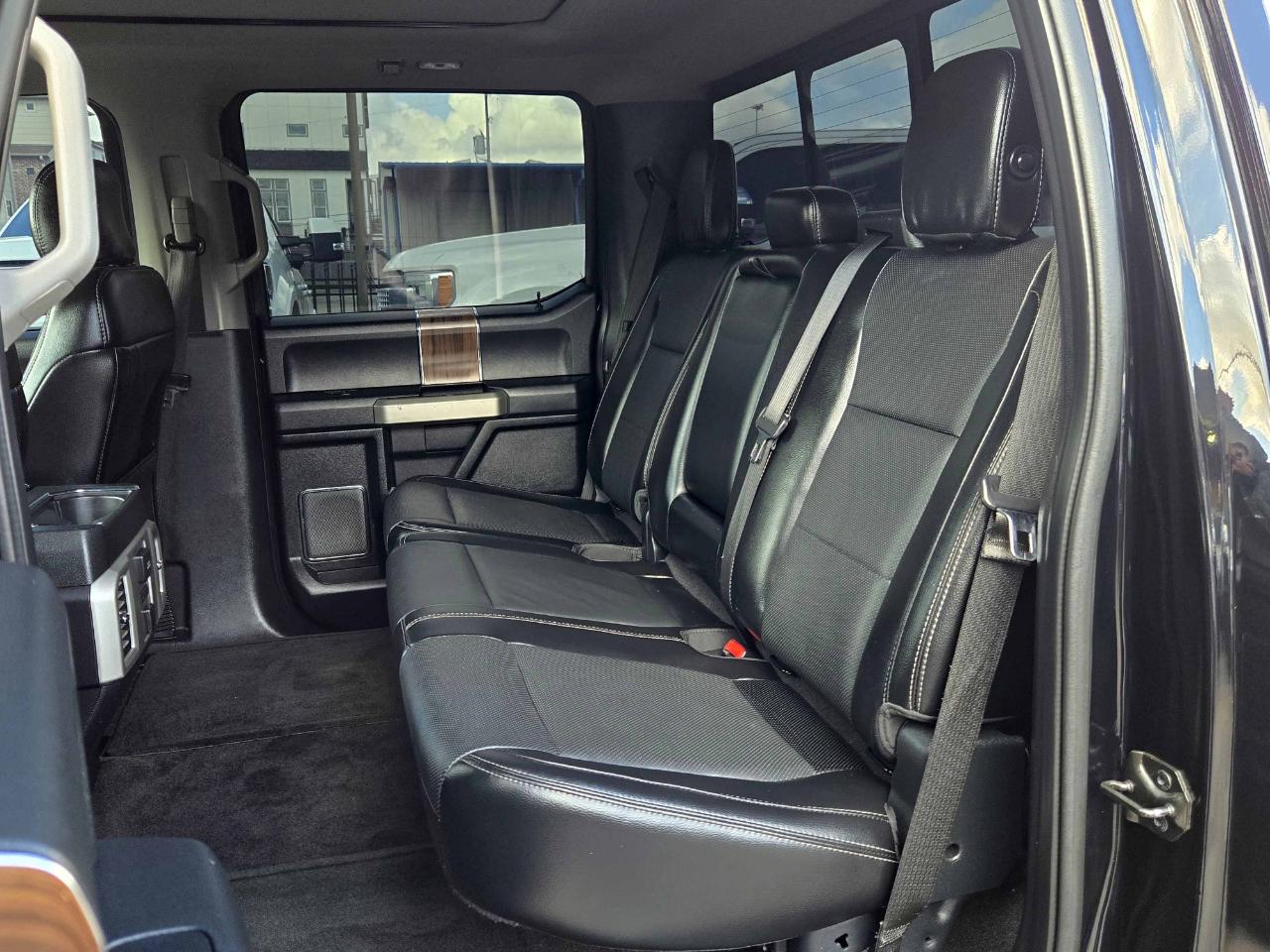 Ford F-150 Lariat SuperCrew 4WD 2016