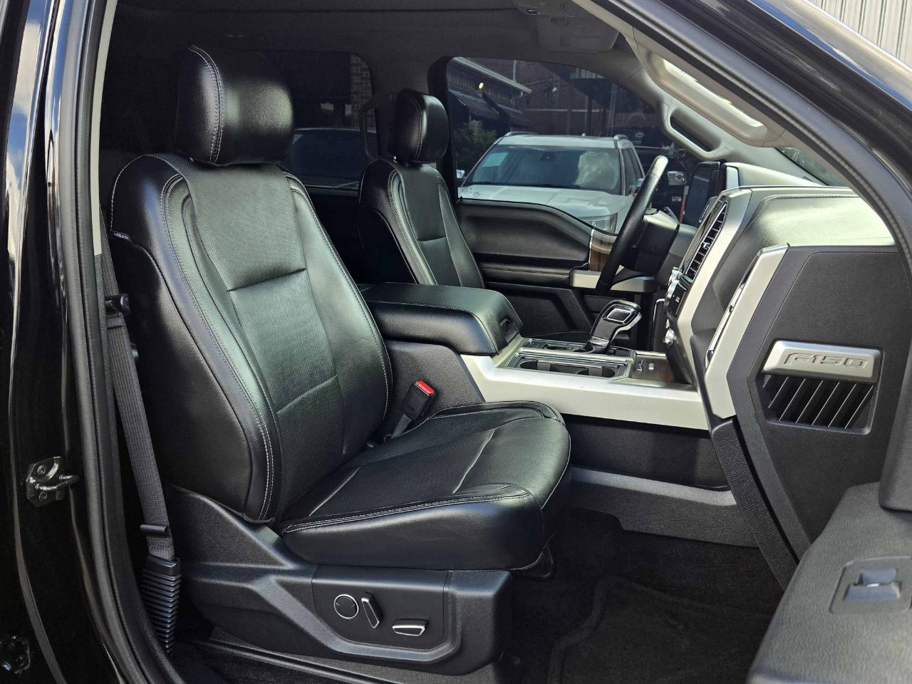 Ford F-150 Lariat SuperCrew 4WD 2016