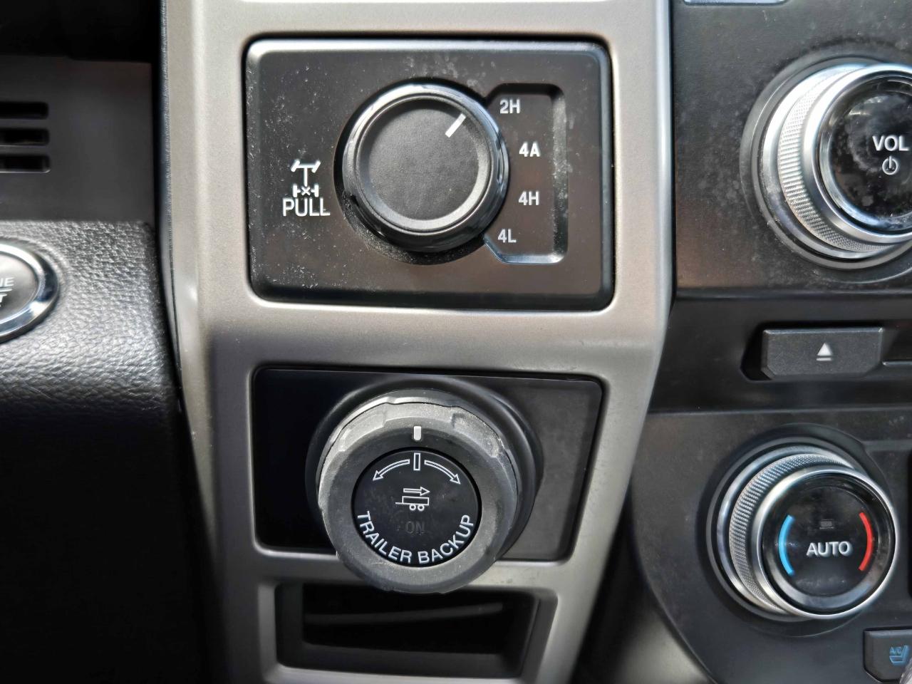 Ford F-150 Lariat SuperCrew 4WD 2016