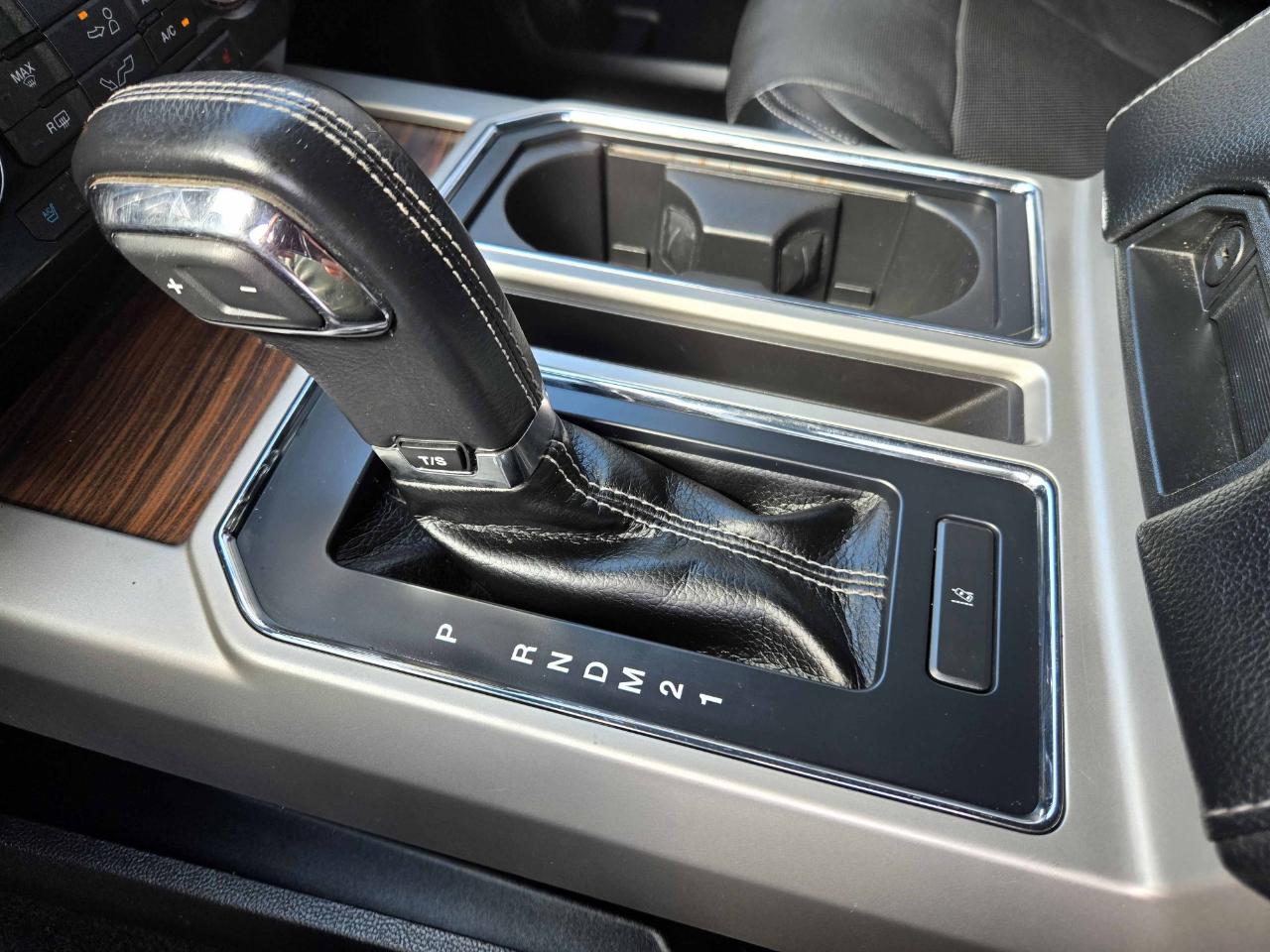 Ford F-150 Lariat SuperCrew 4WD 2016