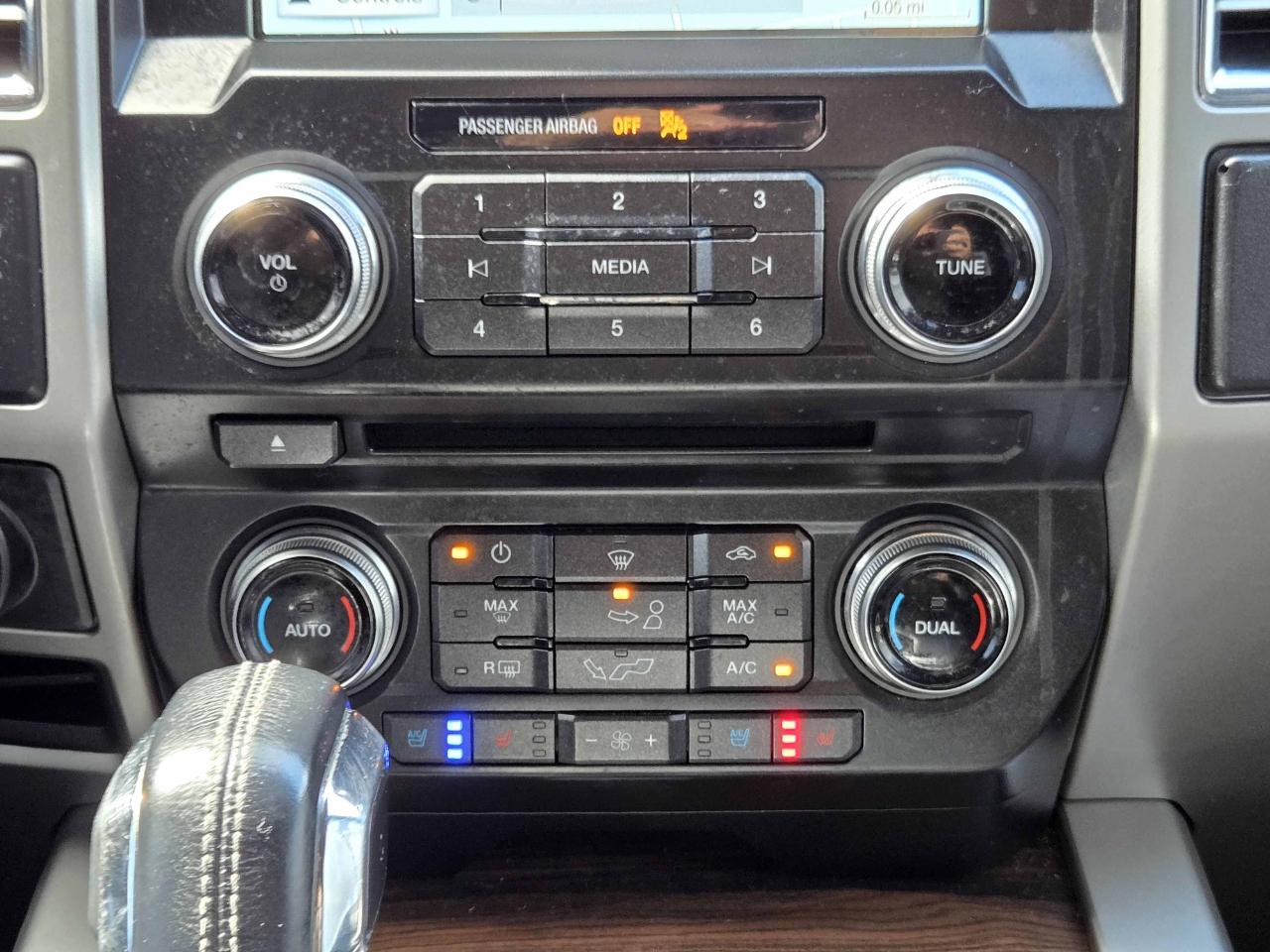 Ford F-150 Lariat SuperCrew 4WD 2016