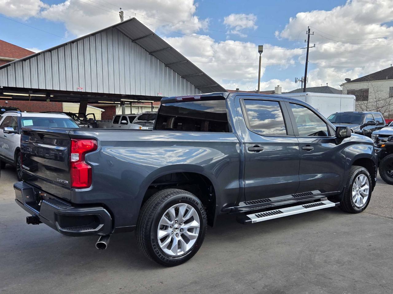 Chevrolet Silverado 1500 Custom Crew Cab 2WD 2020