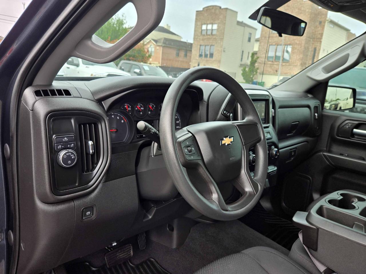 Chevrolet Silverado 1500 Custom Crew Cab 2WD 2020
