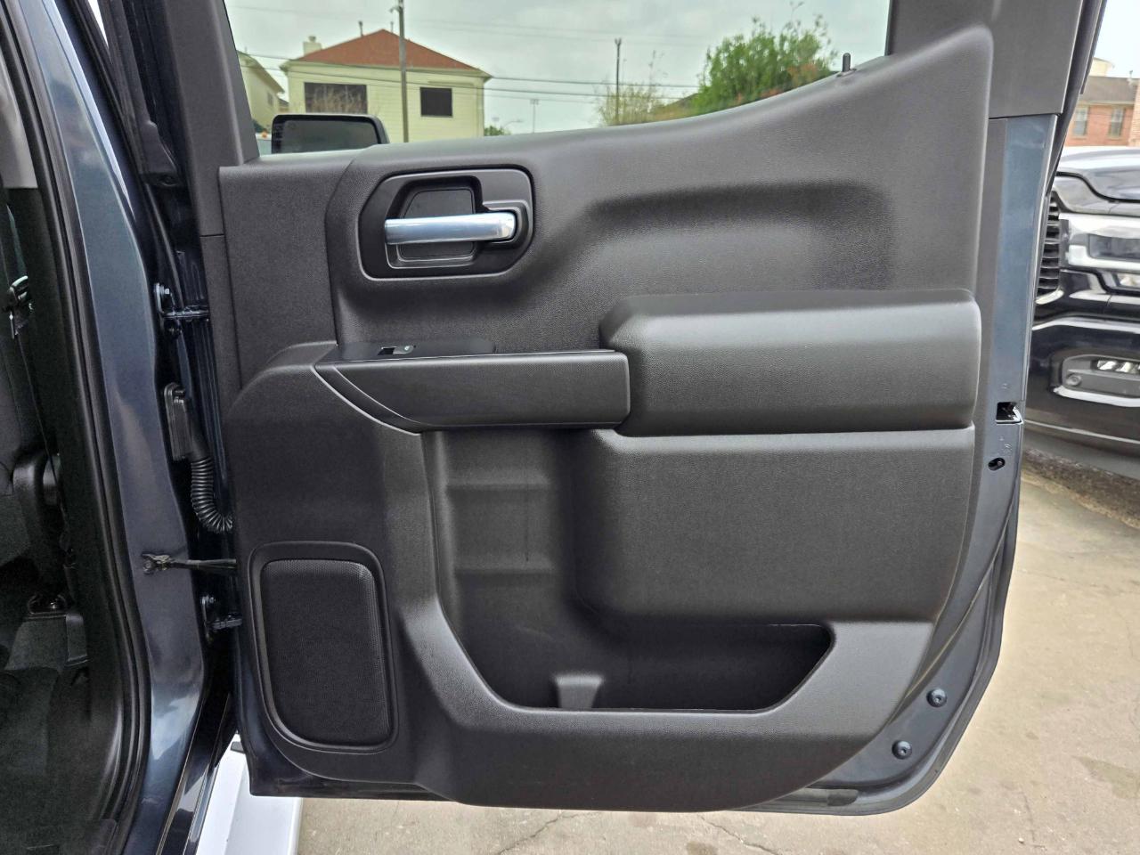 Chevrolet Silverado 1500 Custom Crew Cab 2WD 2020