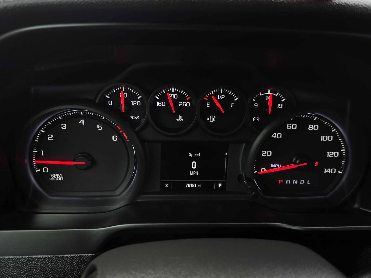 Chevrolet Silverado 1500 Custom Crew Cab 2WD 2020