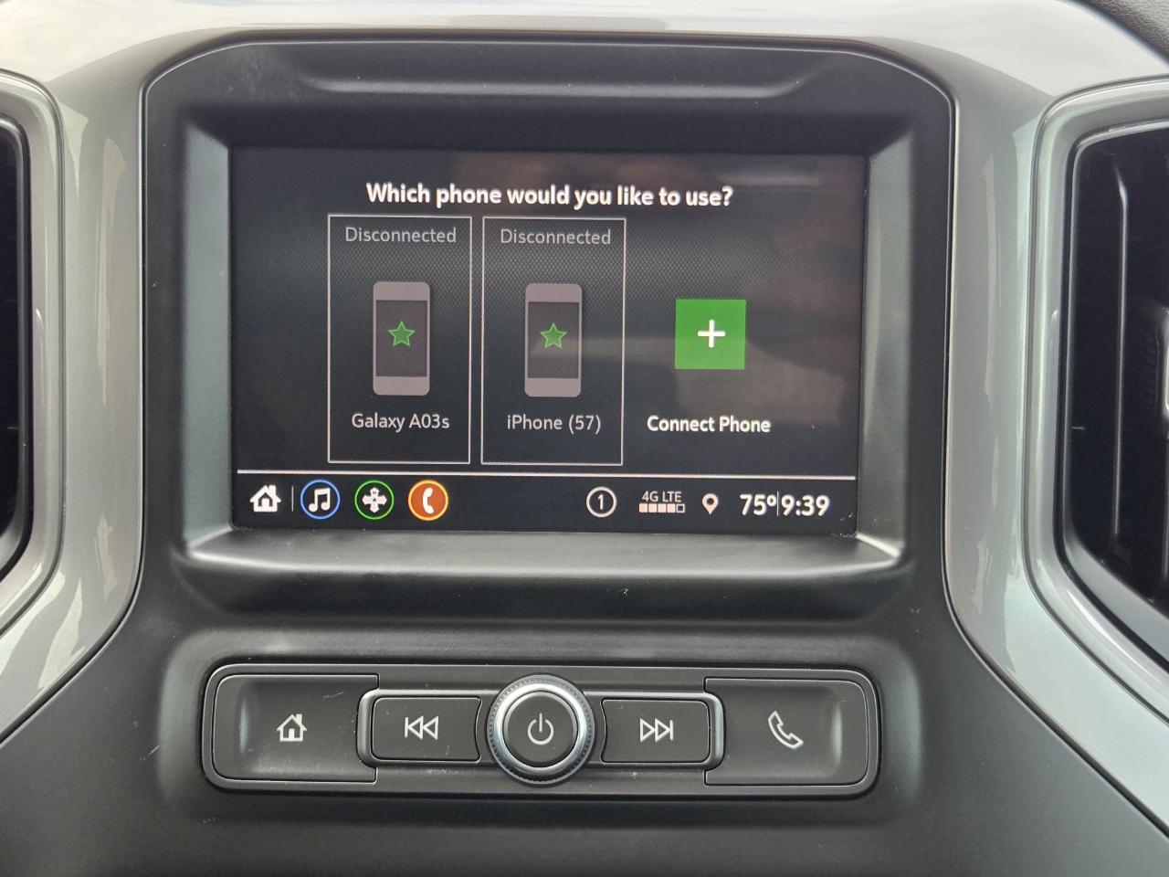 Chevrolet Silverado 1500 Custom Crew Cab 2WD 2020