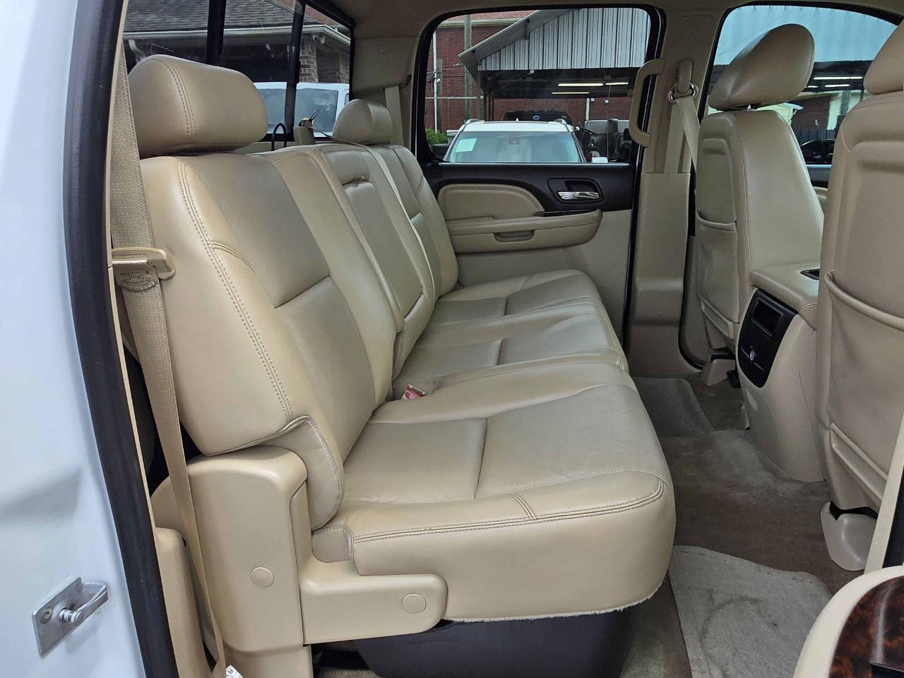 GMC Sierra 2500HD Denali Crew Cab 4WD 2012