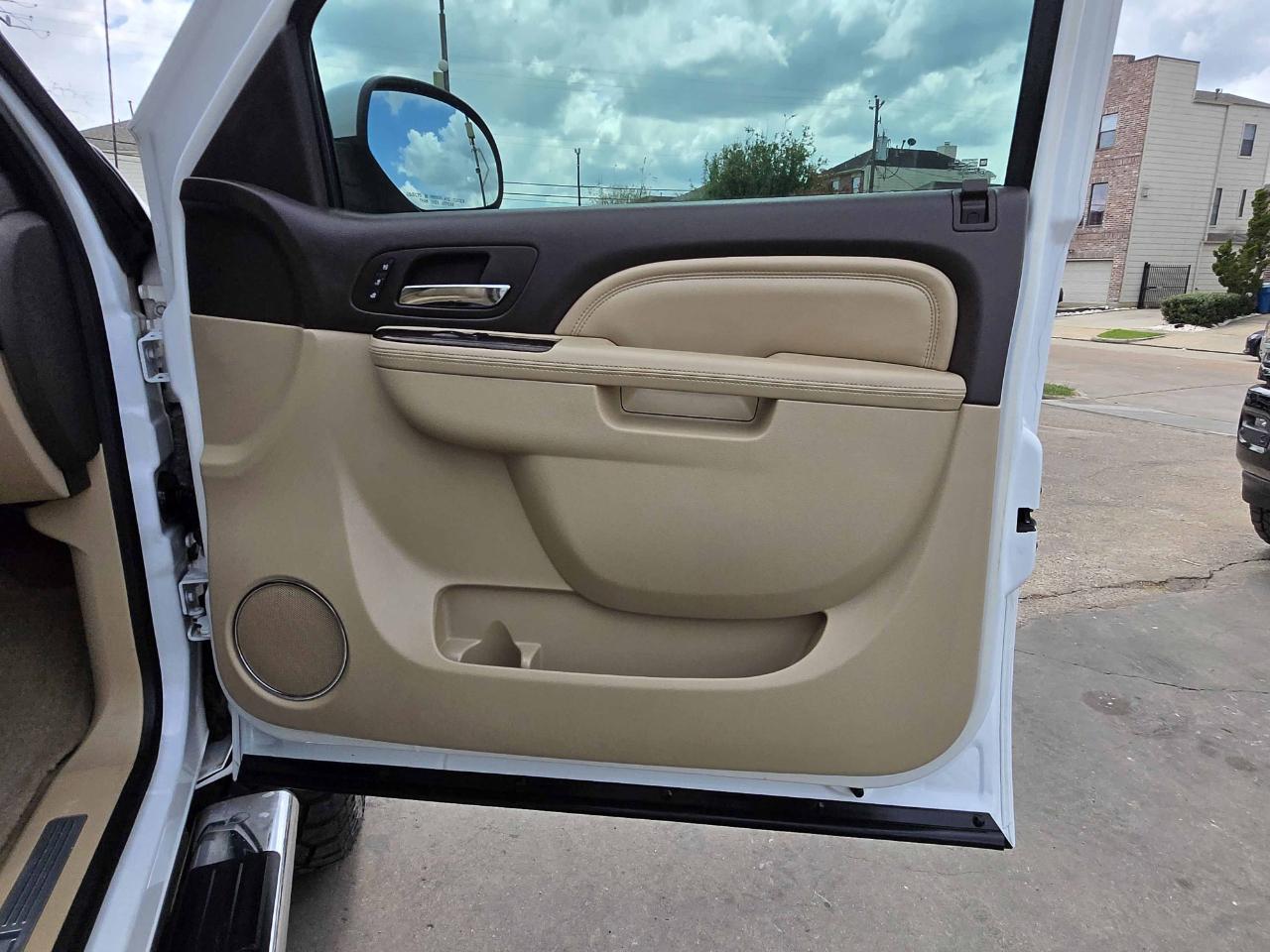 GMC Sierra 2500HD Denali Crew Cab 4WD 2012