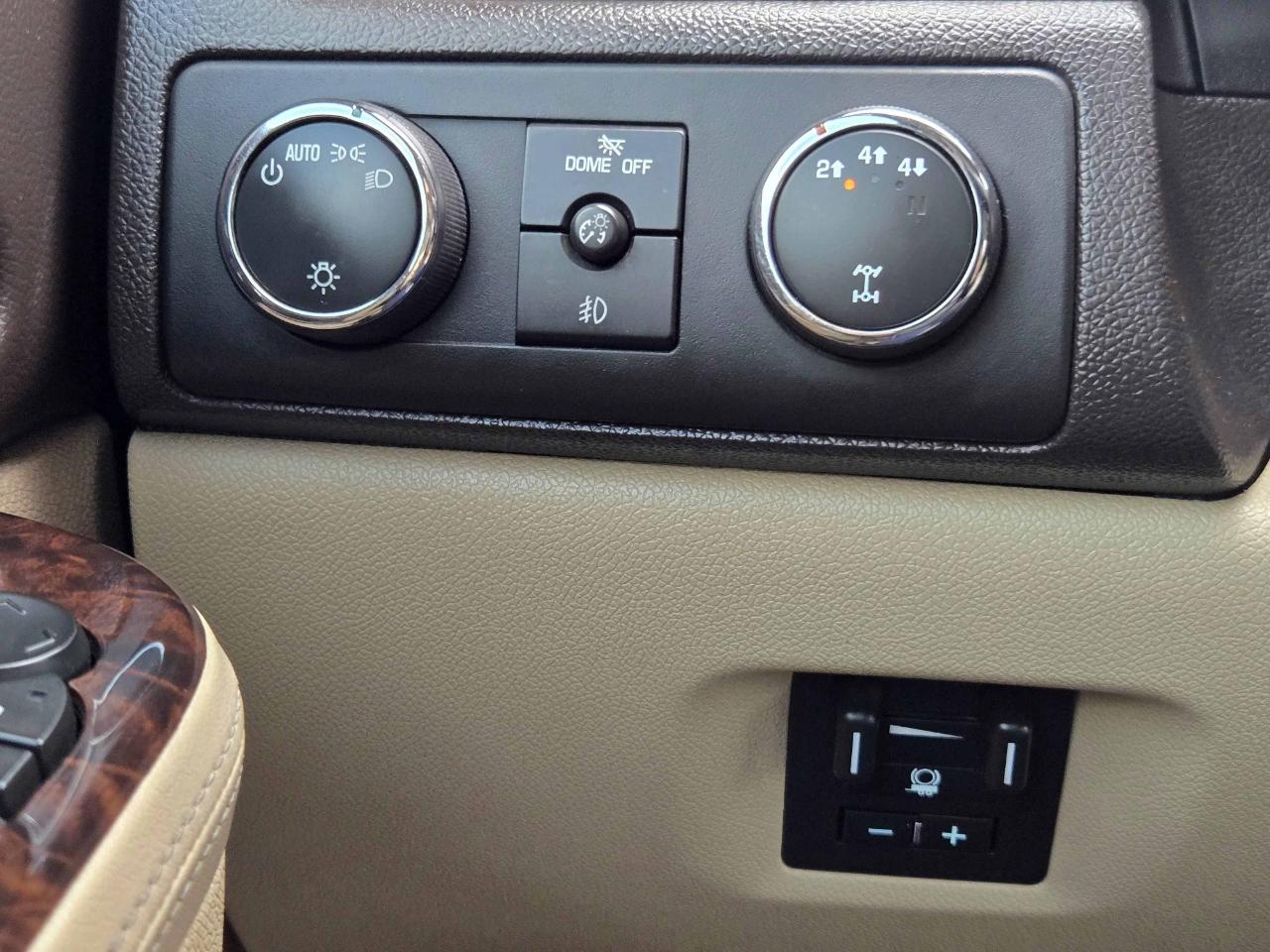 GMC Sierra 2500HD Denali Crew Cab 4WD 2012