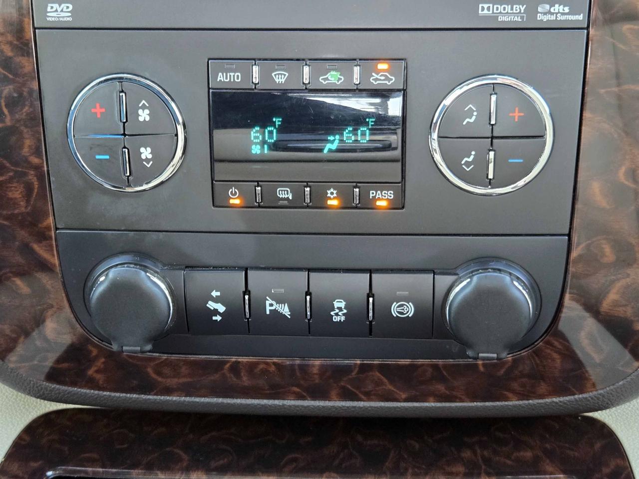 GMC Sierra 2500HD Denali Crew Cab 4WD 2012