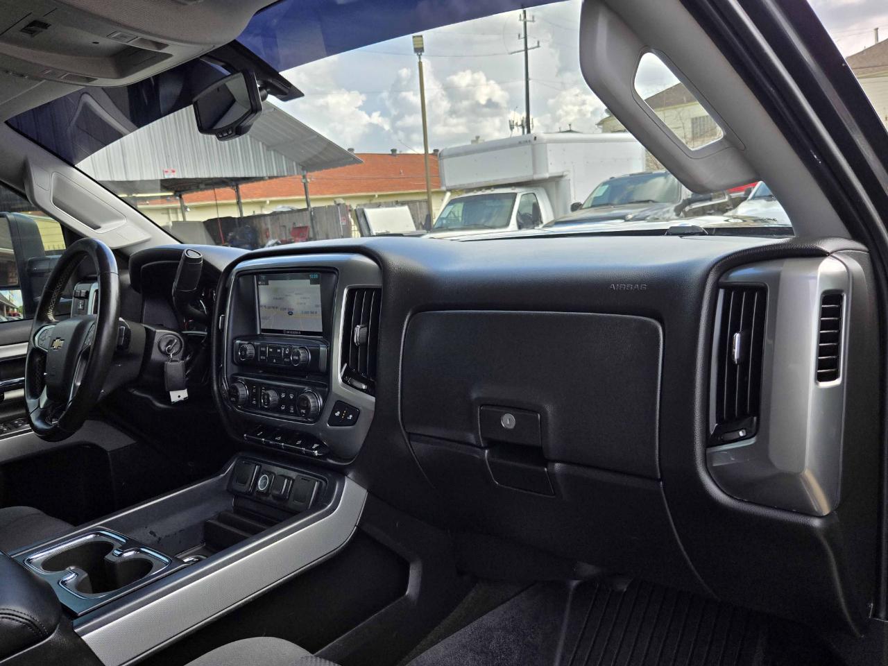Chevrolet Silverado 2500HD LT Crew Cab 4WD 2018