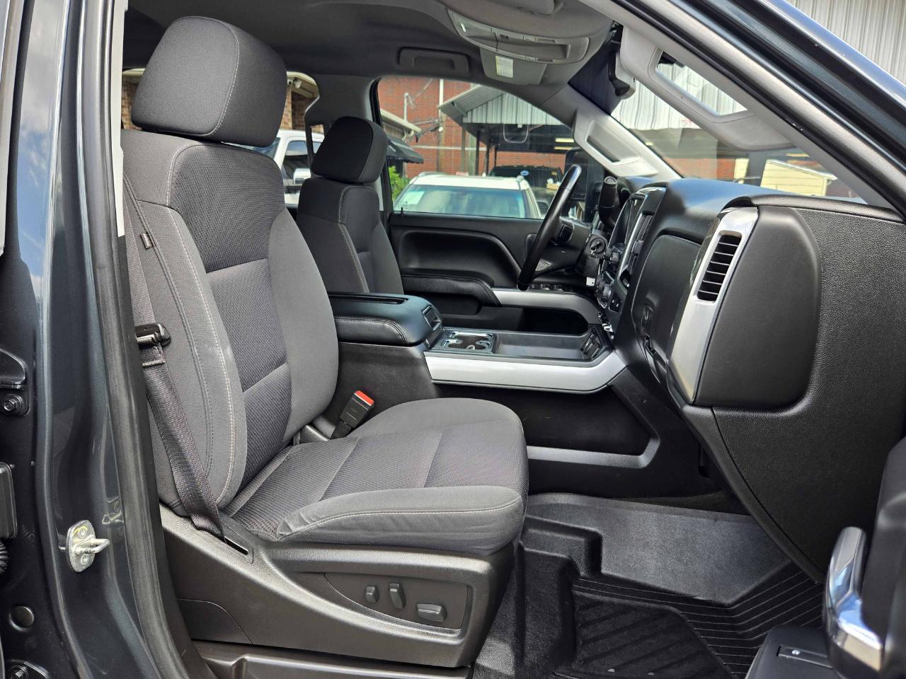 Chevrolet Silverado 2500HD LT Crew Cab 4WD 2018