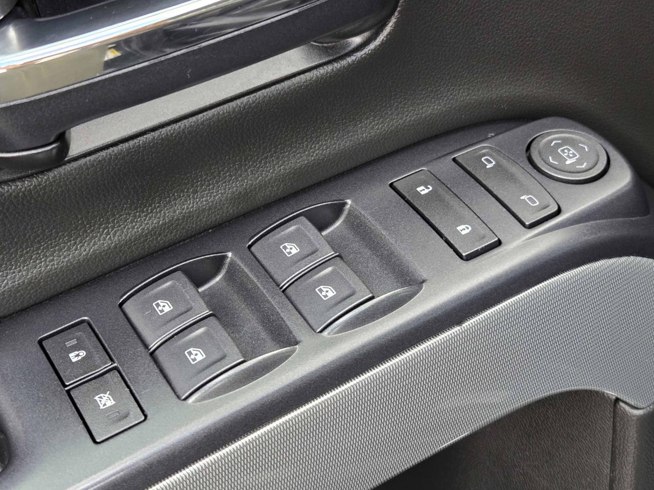 Chevrolet Silverado 2500HD LT Crew Cab 4WD 2018