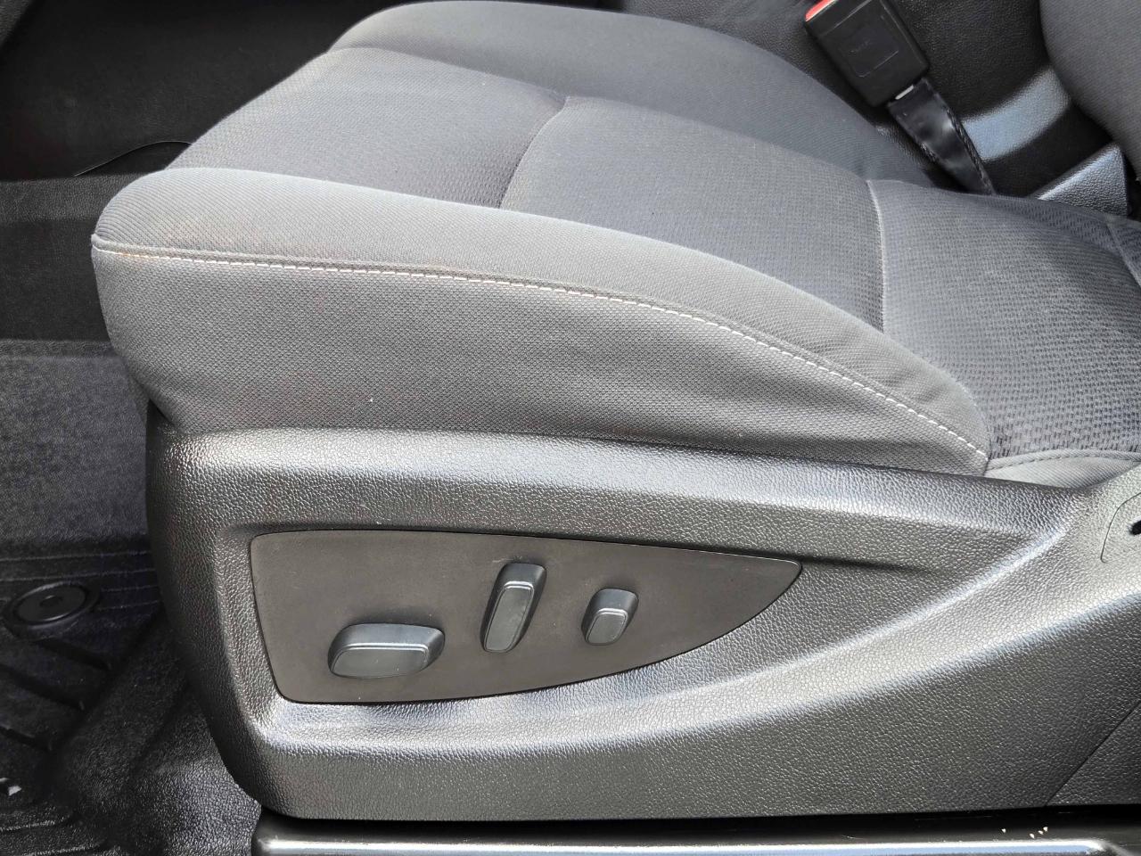 Chevrolet Silverado 2500HD LT Crew Cab 4WD 2018