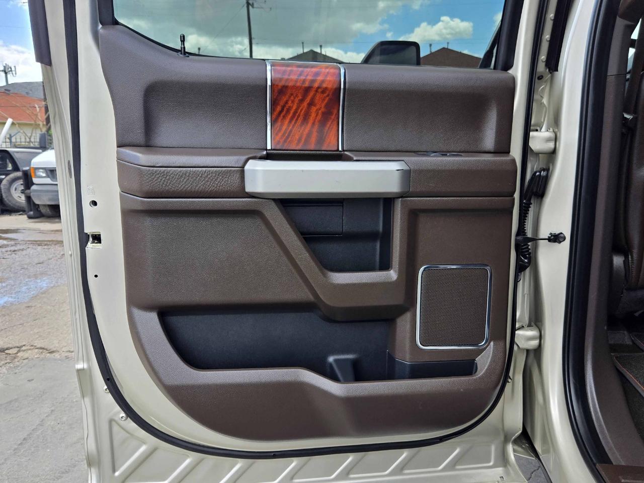 Ford Super Duty F-250 SRW  2017