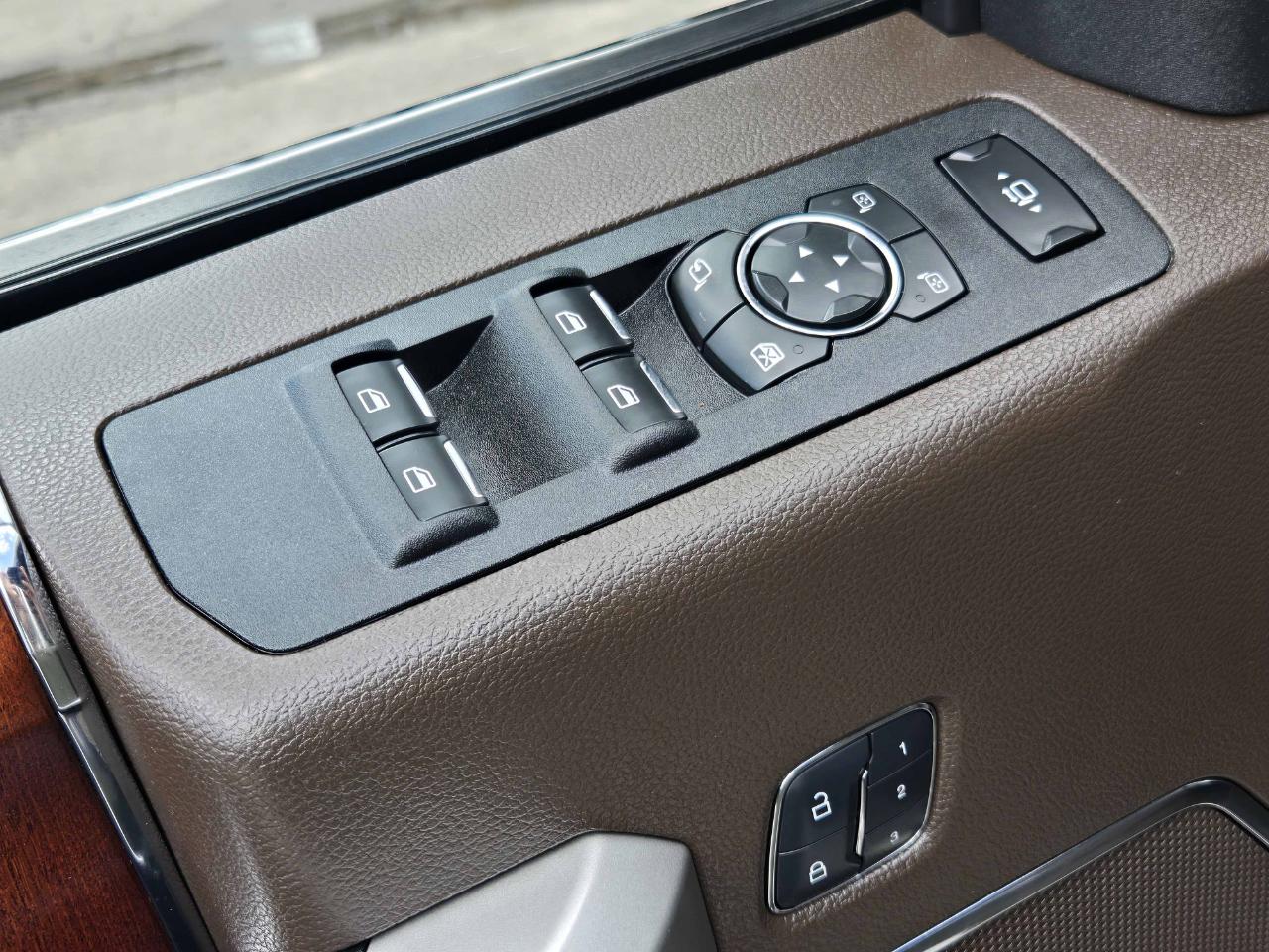 Ford Super Duty F-250 SRW  2017