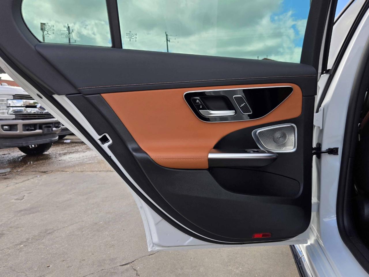 Mercedes-Benz C-Class  2023