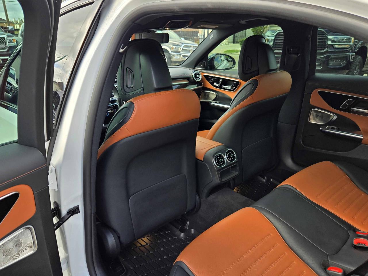 Mercedes-Benz C-Class  2023