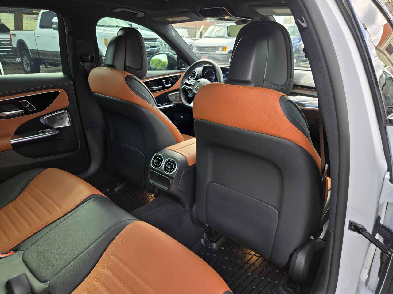 Mercedes-Benz C-Class  2023