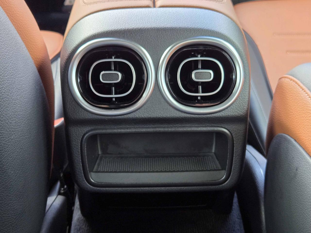 Mercedes-Benz C-Class  2023