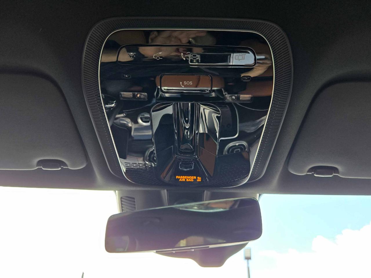 Mercedes-Benz C-Class  2023