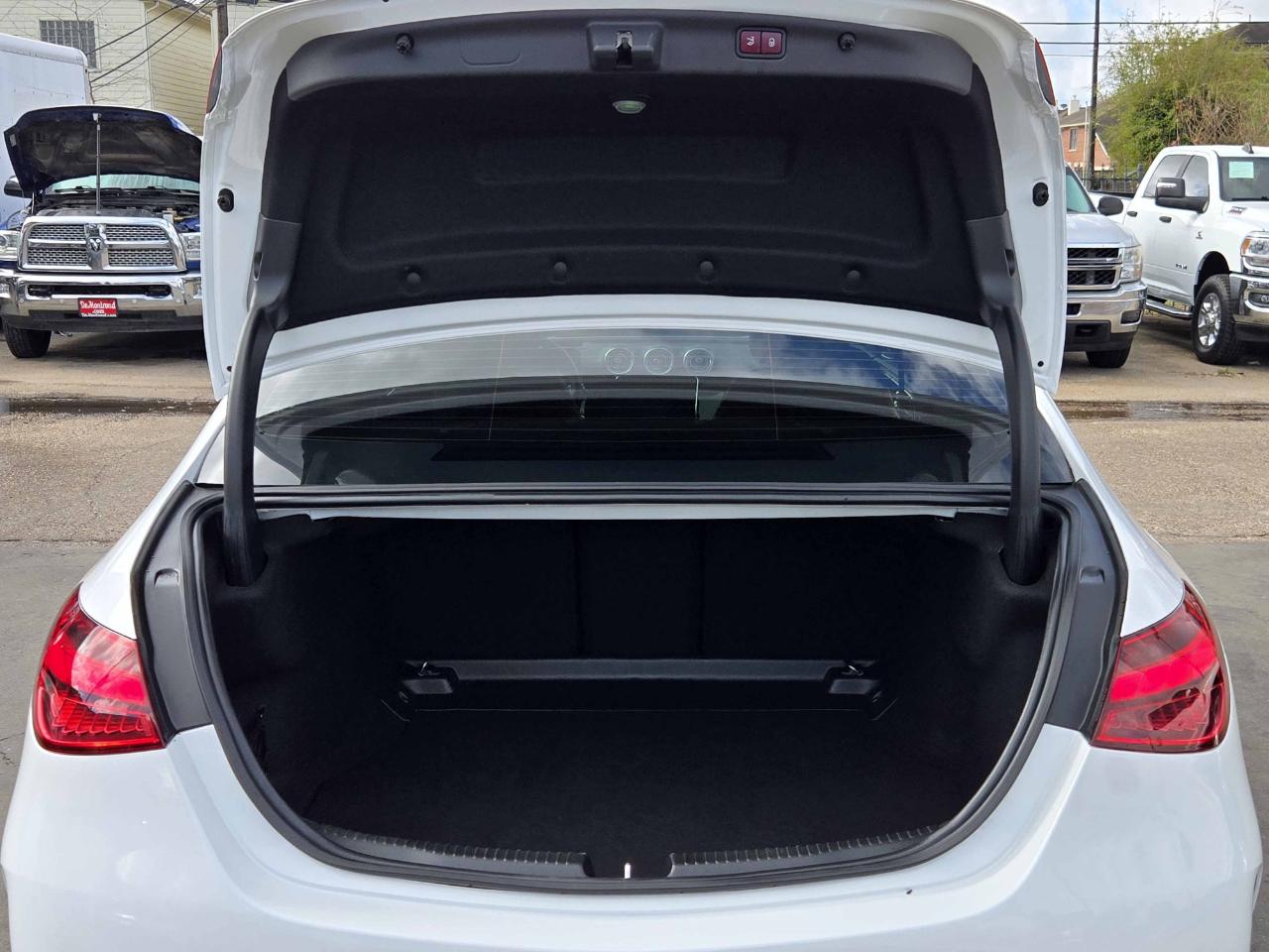 Mercedes-Benz C-Class  2023