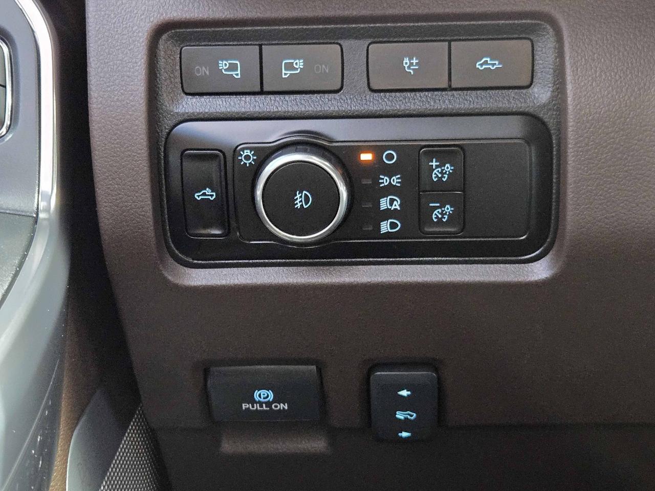 Ford Super Duty F-250 SRW  2023