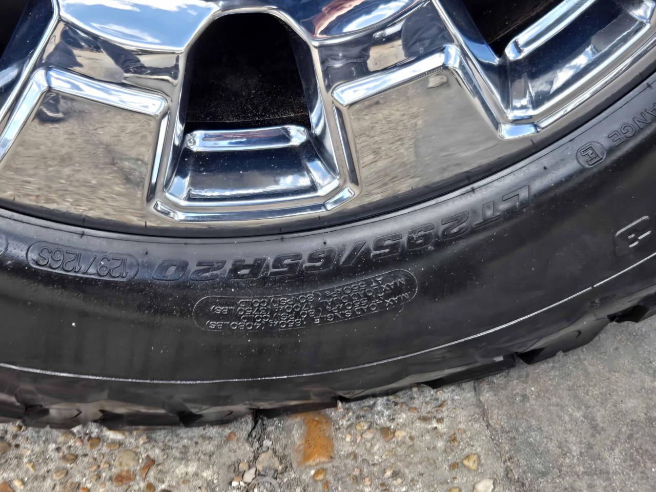 Ford Super Duty F-250 SRW  2023