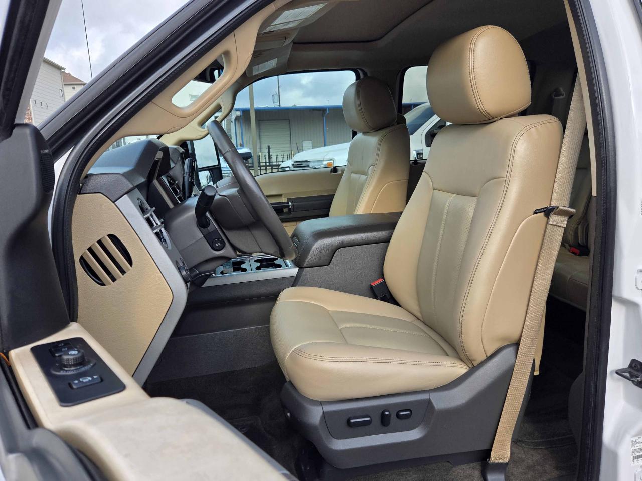 Ford Super Duty F-350 SRW  2013