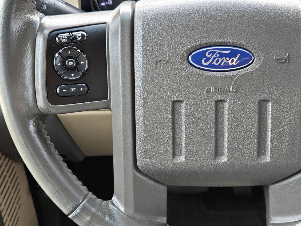 Ford Super Duty F-350 SRW  2013