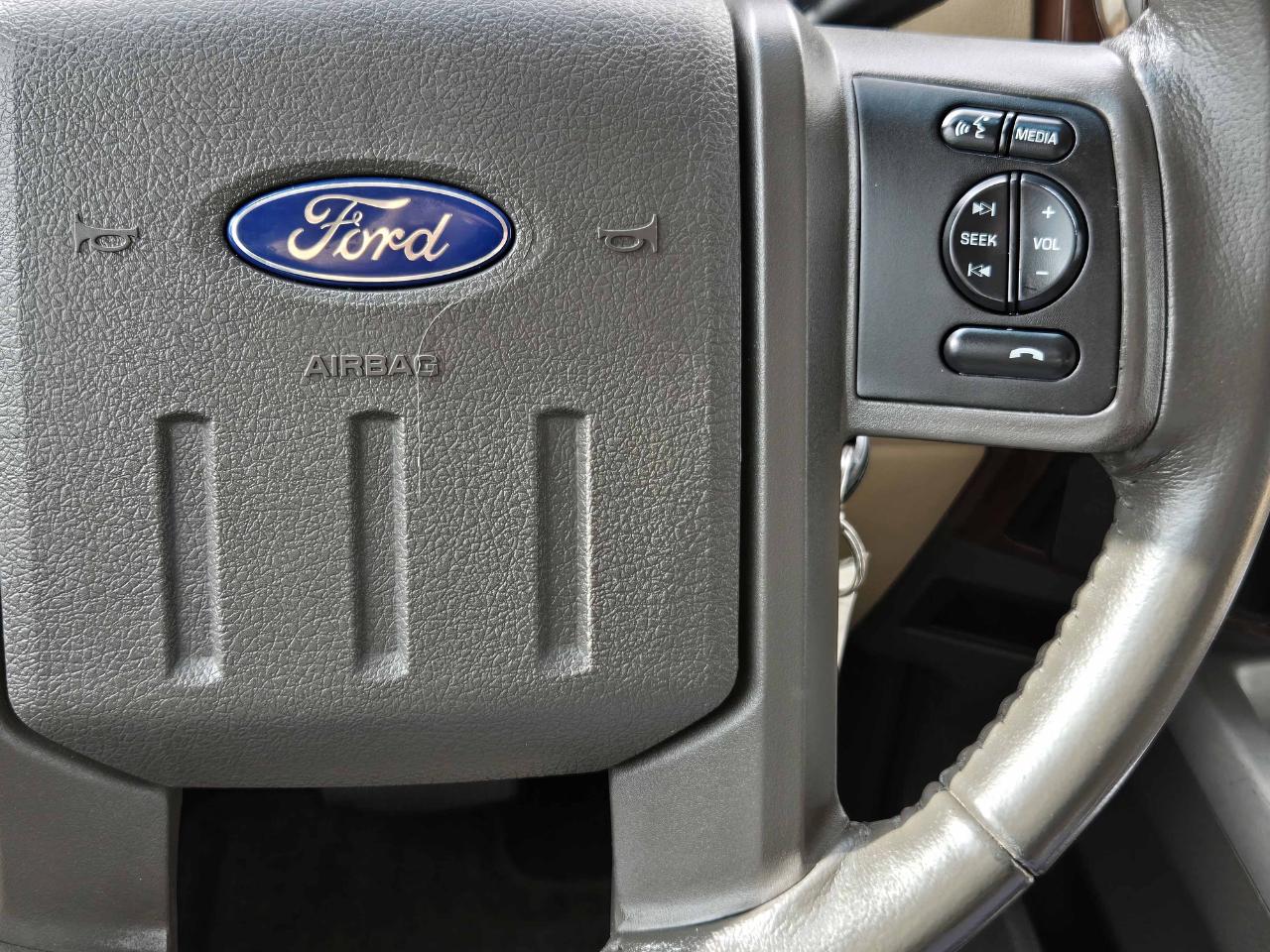 Ford Super Duty F-350 SRW  2013