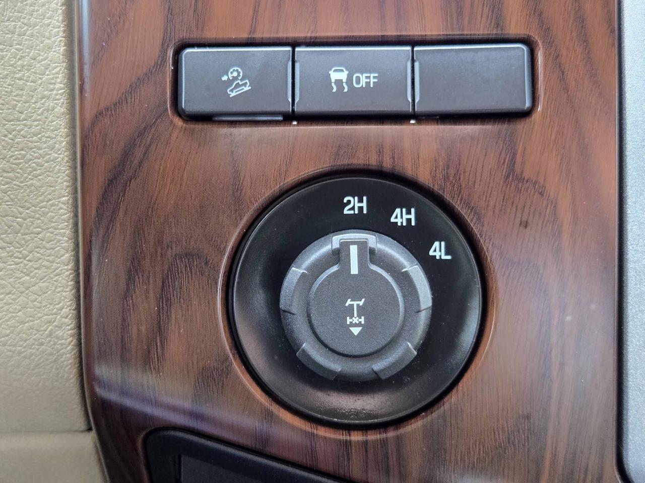 Ford Super Duty F-350 SRW  2013