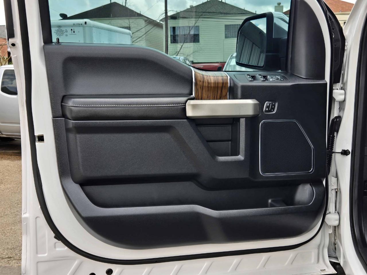 Ford F-150 Lariat SuperCrew 4WD 2019