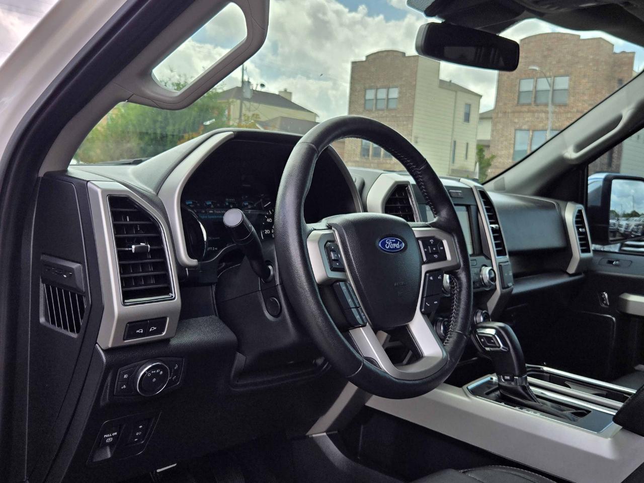 Ford F-150 Lariat SuperCrew 4WD 2019