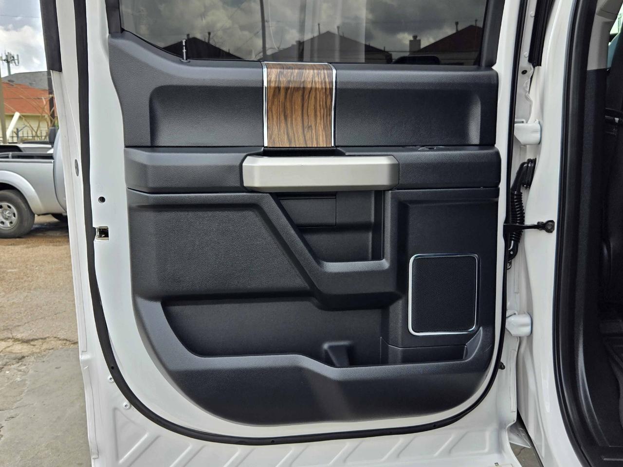 Ford F-150 Lariat SuperCrew 4WD 2019