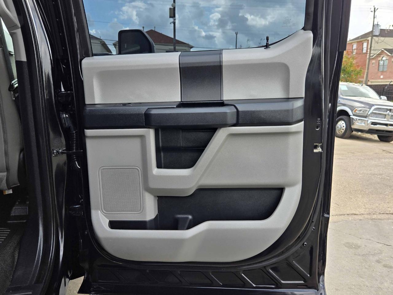 Ford Super Duty F-450 DRW  2020