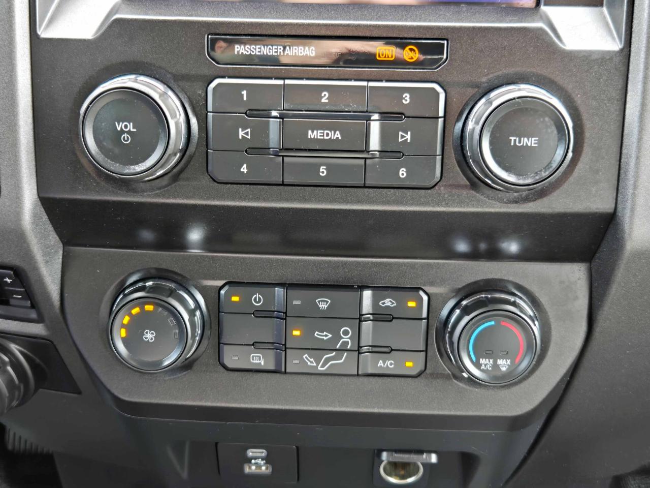 Ford Super Duty F-450 DRW  2020