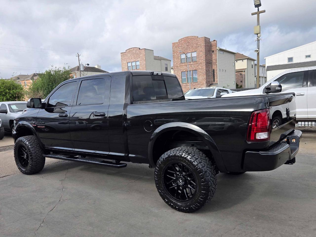 RAM 2500 Laramie Mega Cab 4WD 2018