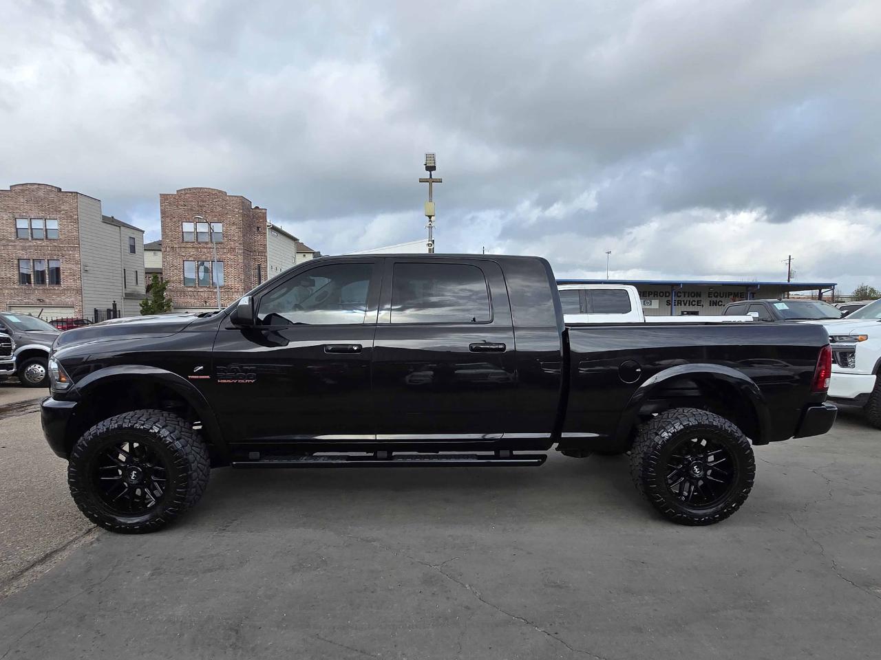 RAM 2500 Laramie Mega Cab 4WD 2018