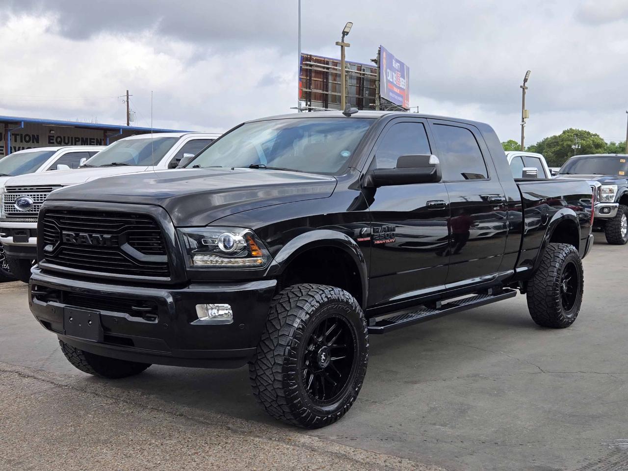 RAM 2500 Laramie Mega Cab 4WD 2018