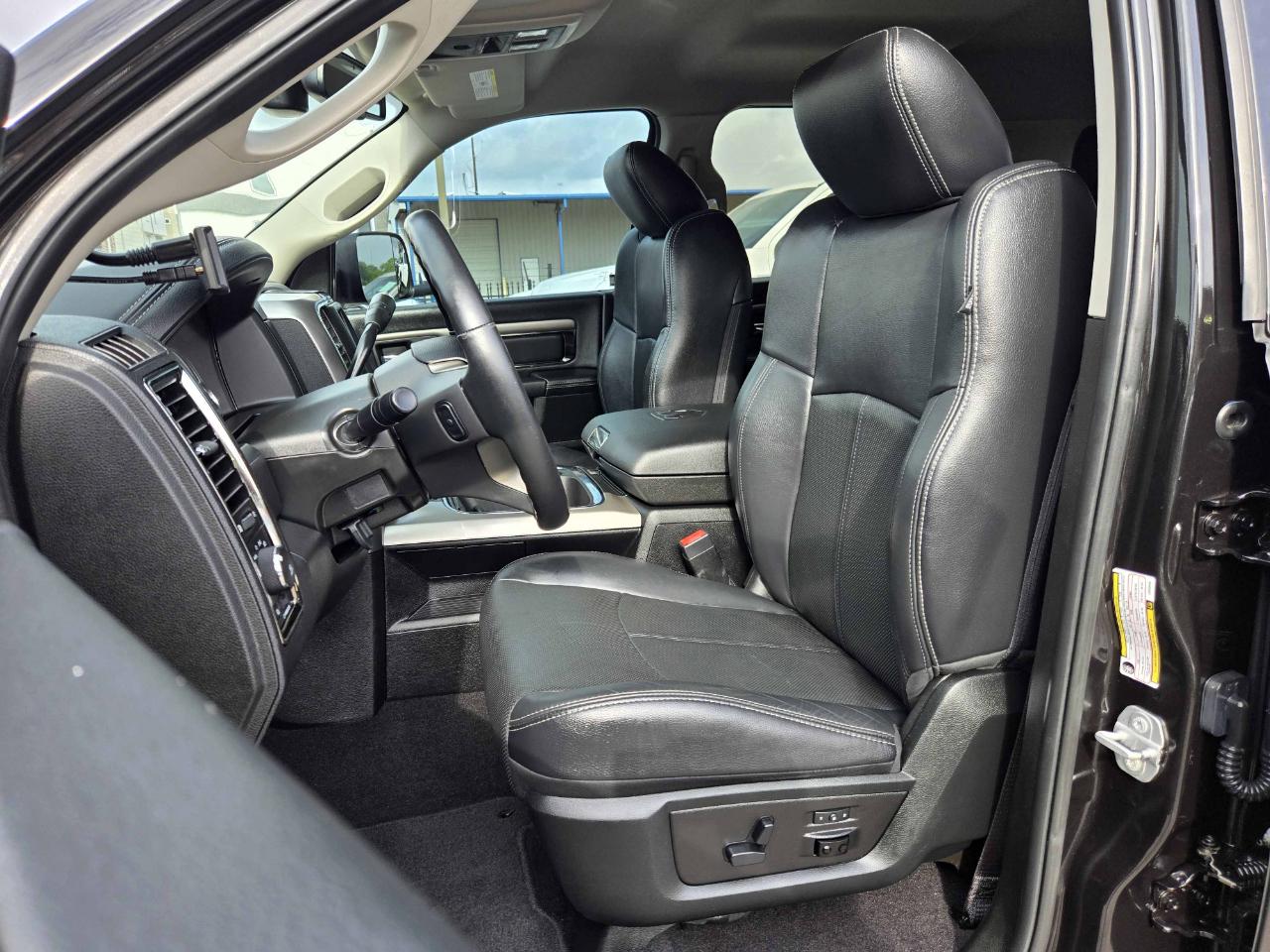 RAM 2500 Laramie Mega Cab 4WD 2018