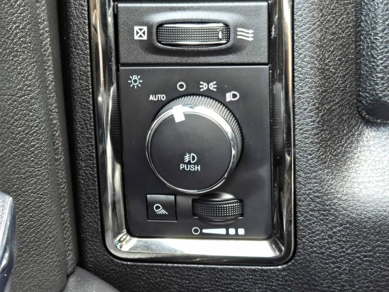 RAM 2500 Laramie Mega Cab 4WD 2018