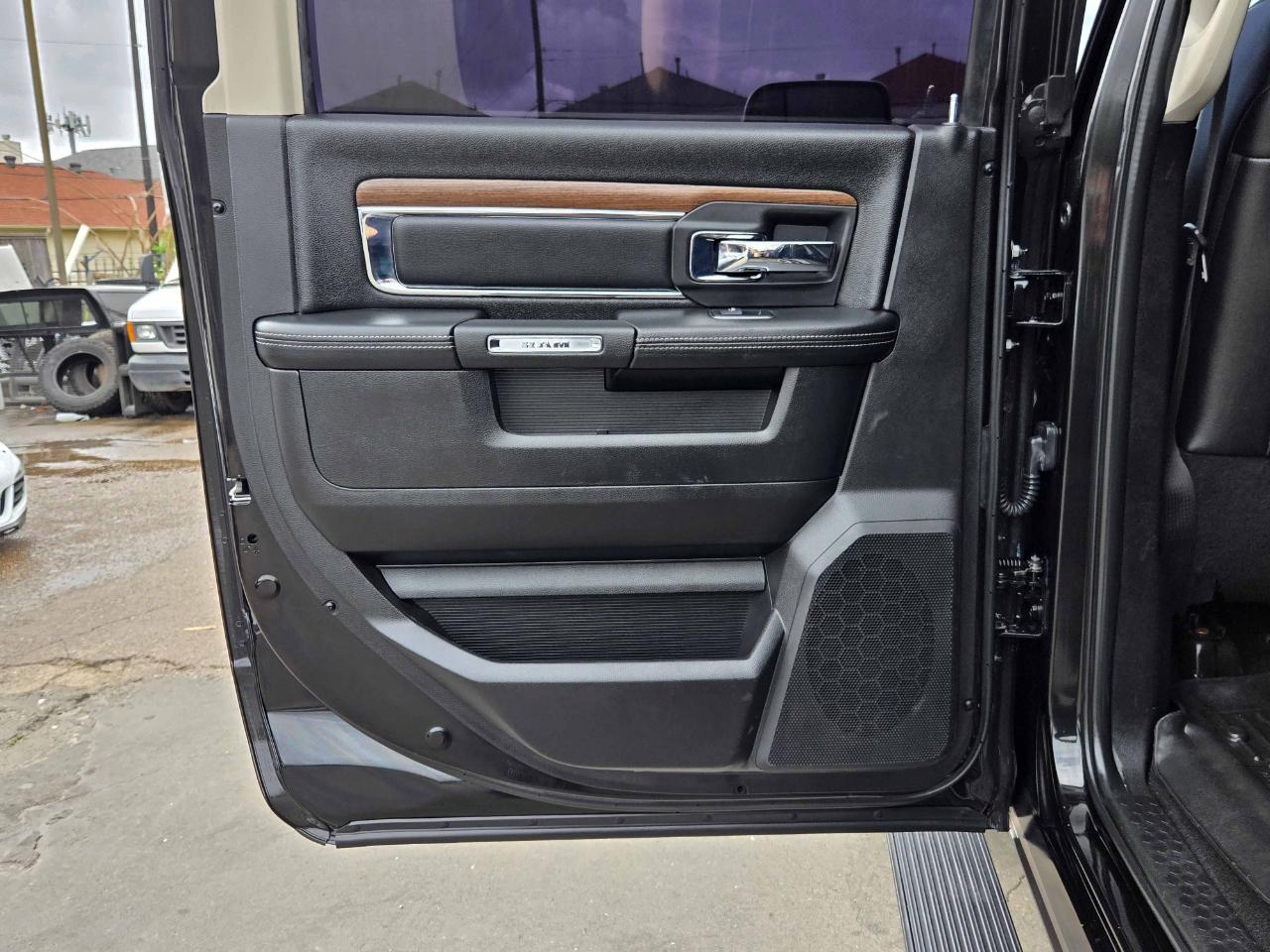 RAM 2500 Laramie Mega Cab 4WD 2017