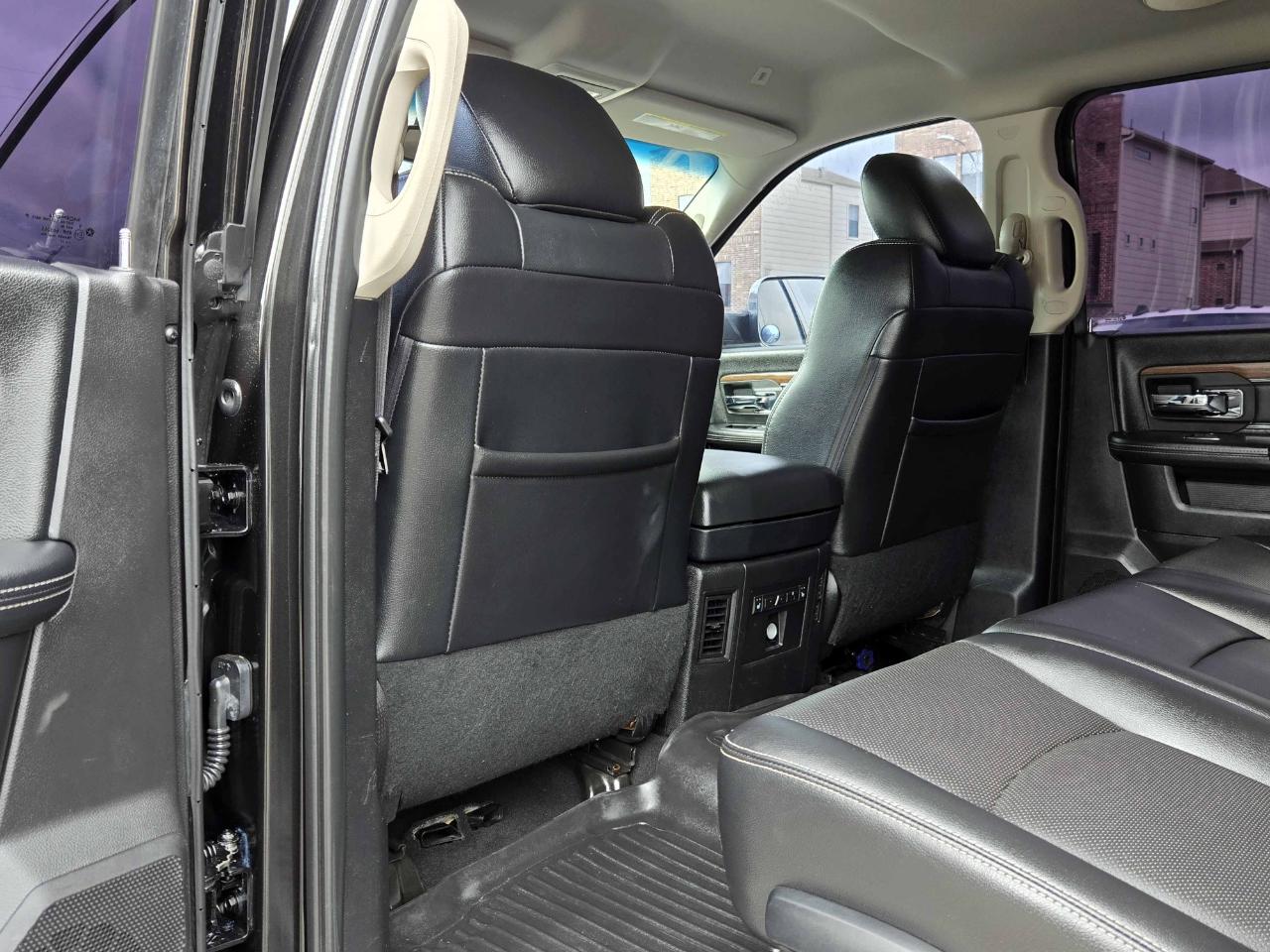 RAM 2500 Laramie Mega Cab 4WD 2017